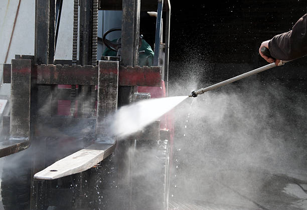 Best Concrete Pressure Washing  in Venersborg, WA